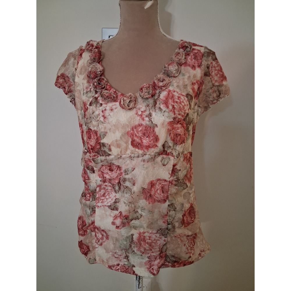 AGB Pink Floral Lace Rosette V-Neck Blouse Top Short Sleeve Size Large Coquette